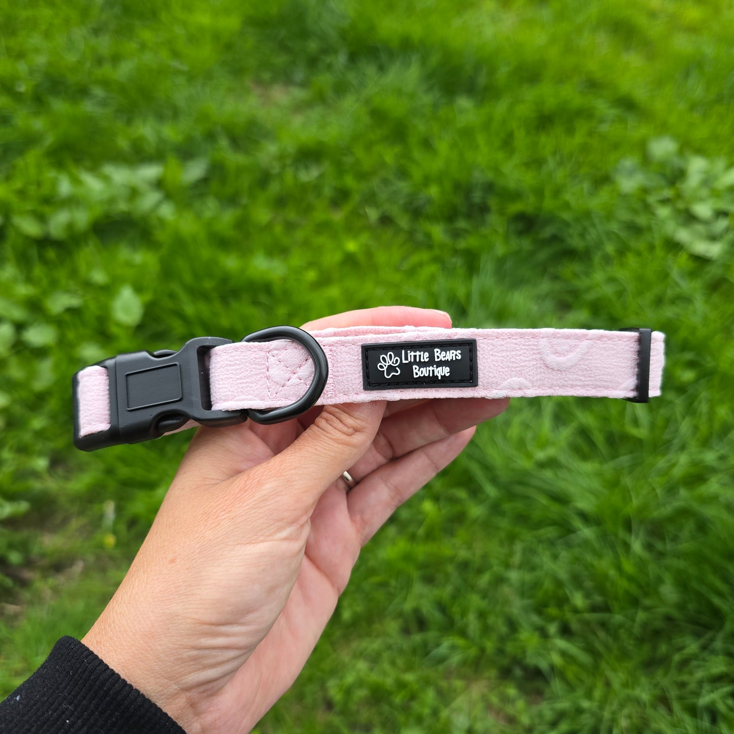 Pink Heart Embroidery Collar