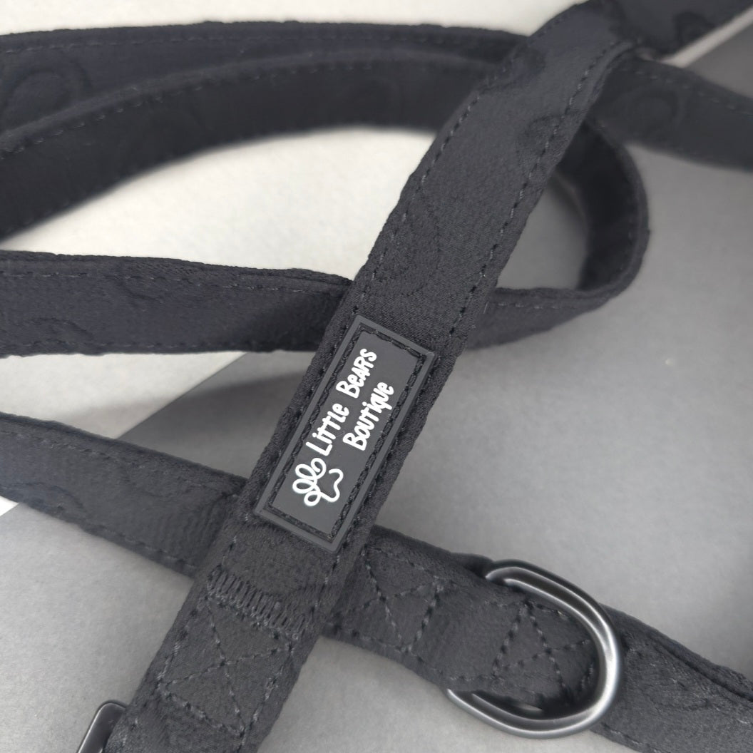 Black Heart Embroidery Lead