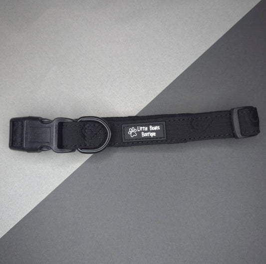 Black Heart Embroidery Collar